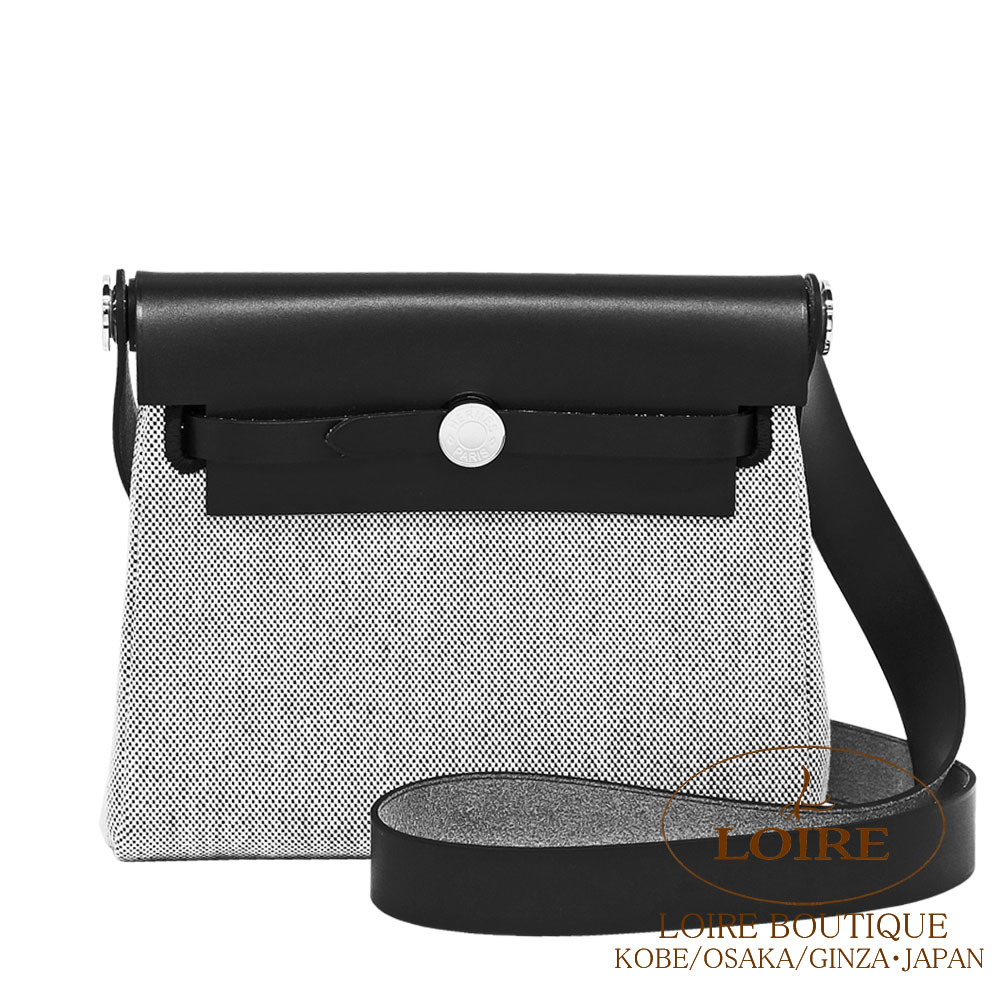エルメス<br>エールバッグジップ 20cm <br>エクリュ×クロ <br>トワルアッシュバイキング×<br>ヴァッシュ・ハンター <br>シルバー金具